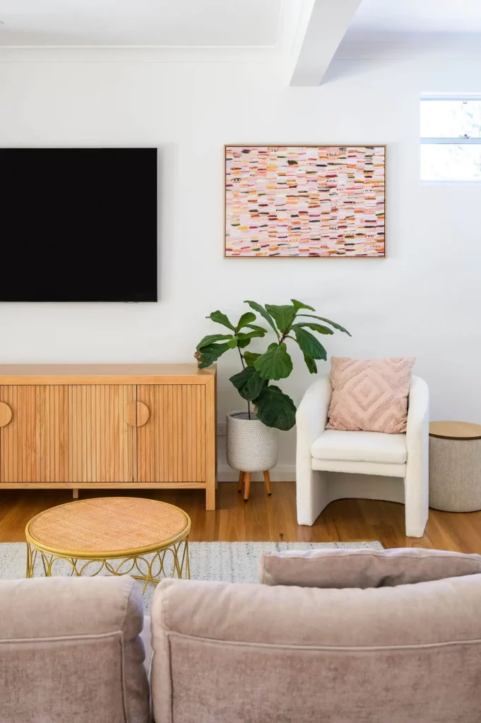 Living room with lounge and console